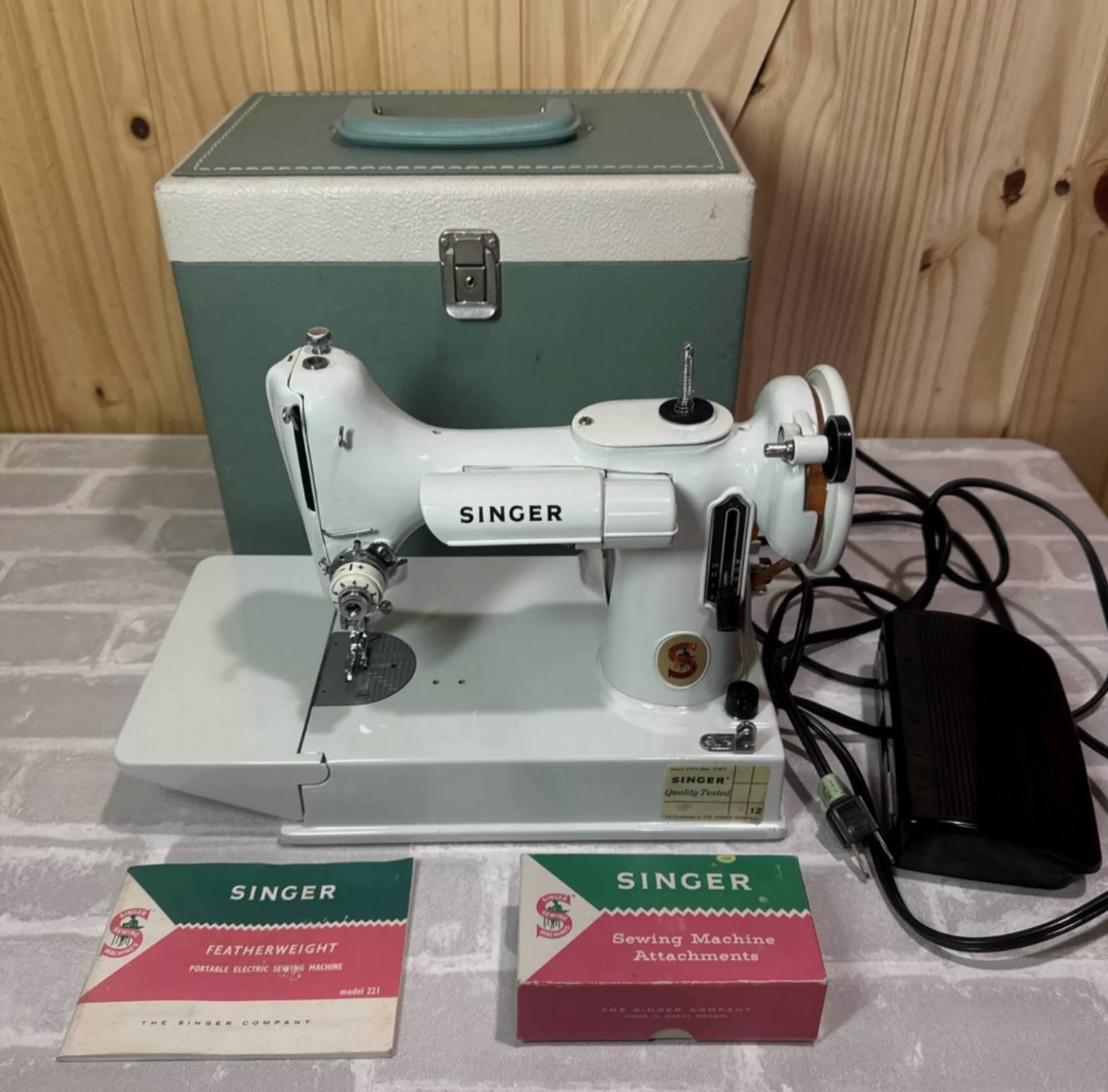 Complete Sewing Machine Set