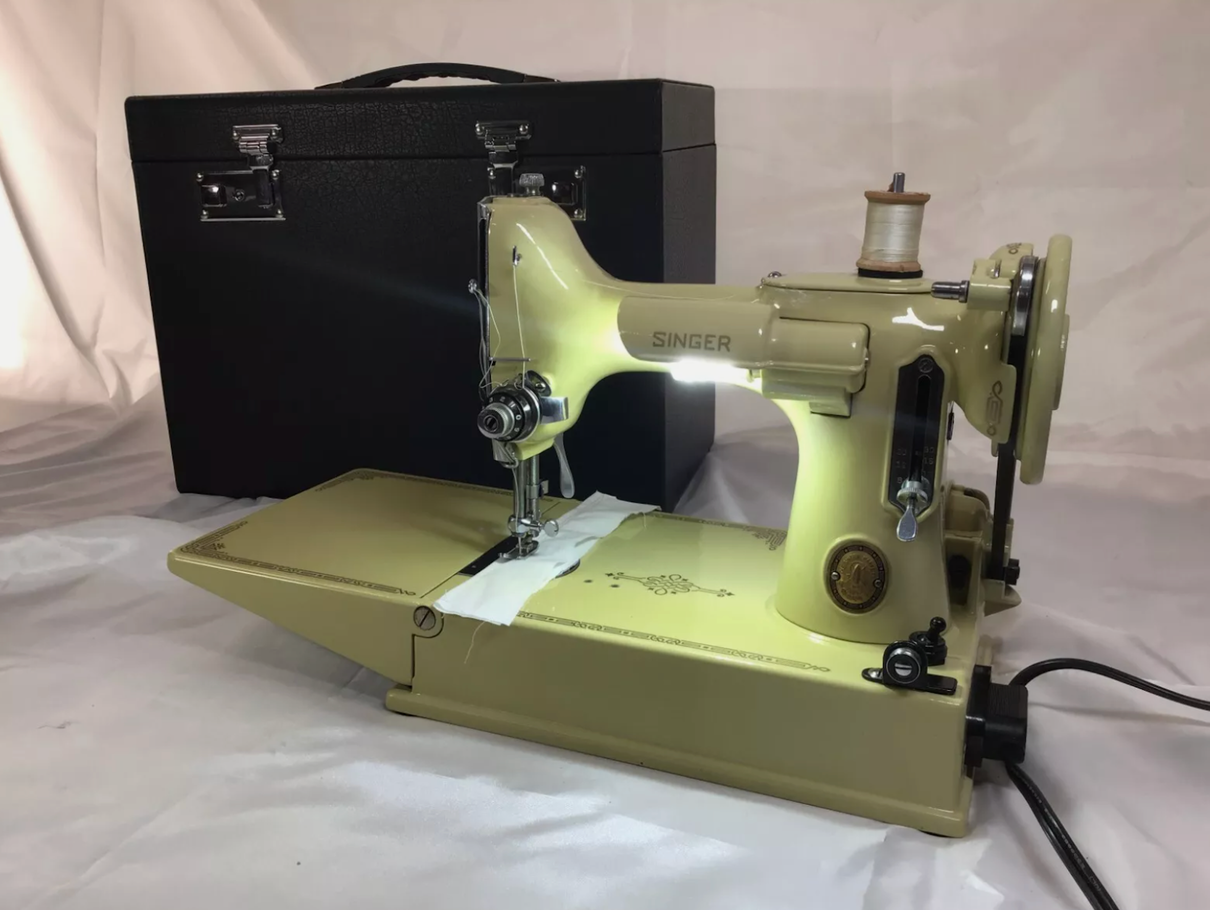 Complete Sewing Machine Set – Yellow